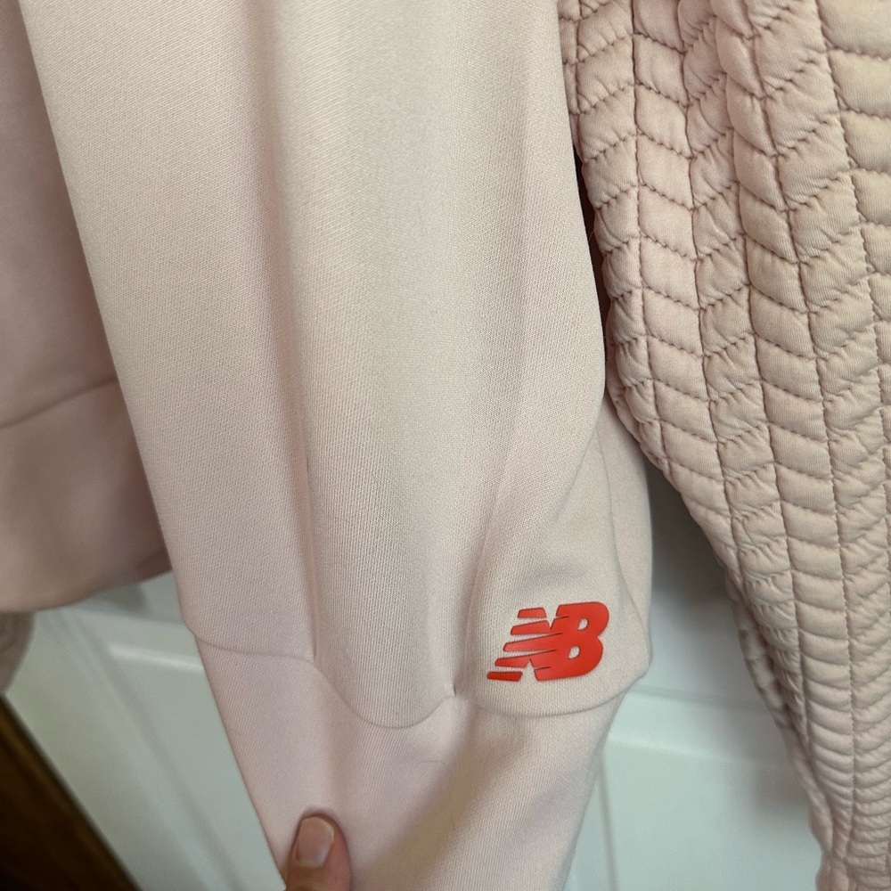 🌸New Balance Pink Cowl Neck Sweater XL Womens Activewear Leisure Sweatshirt - Picture 3 of 7